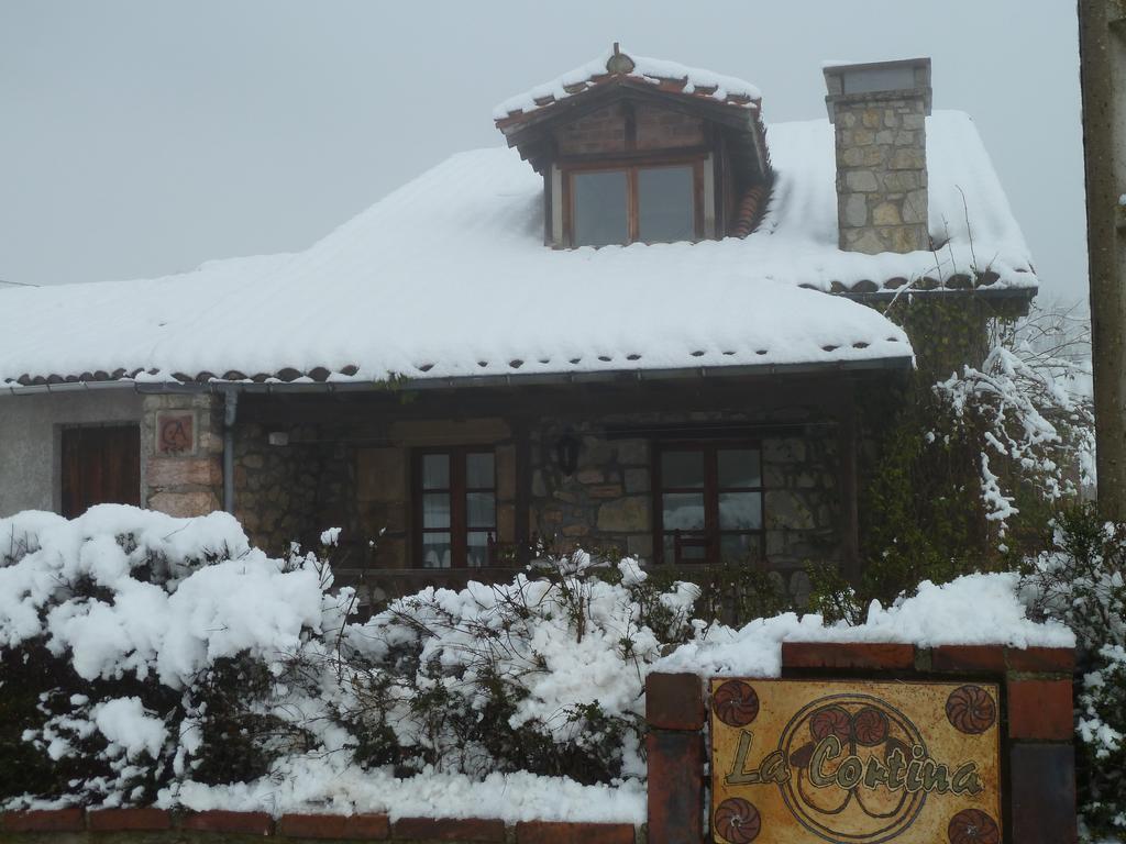 Casa Rural La Cortina Pandiello ภายนอก รูปภาพ