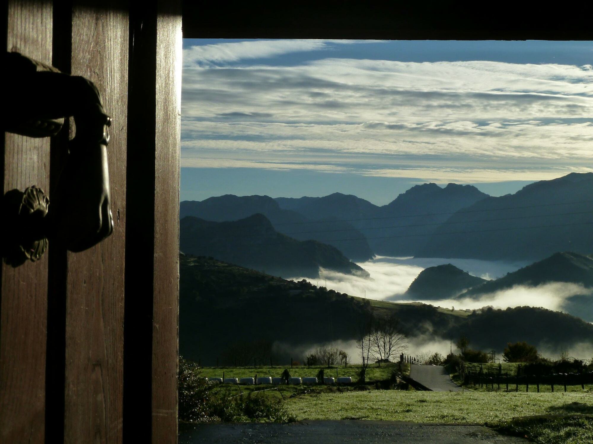 Casa Rural La Cortina Pandiello ภายนอก รูปภาพ