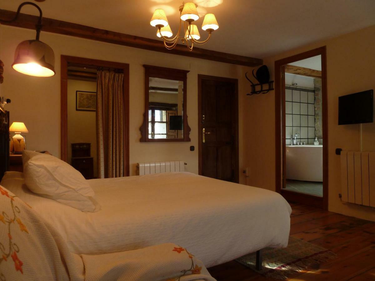 Casa Rural La Cortina Pandiello ภายนอก รูปภาพ